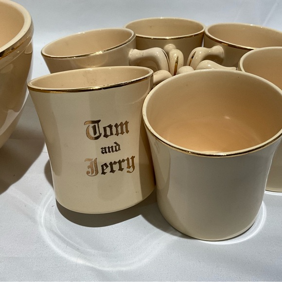 Vintage Tom and Jerry Punch Bowl Set with 12 Cups - Picture 4 of 4